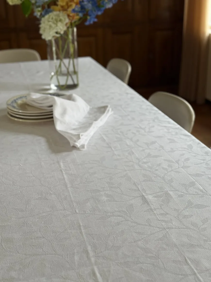 Dug i Jacquard METTE (140x320cm) Hvid