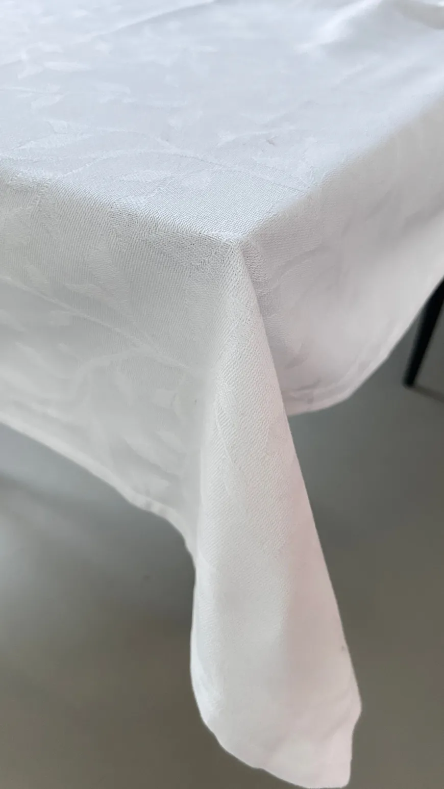 Dug i Jacquard METTE (140x270cm)Hvid