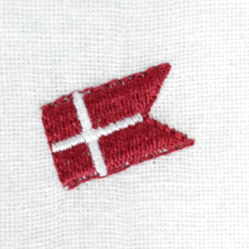 Dug m. Broderet Dansk Flag. (140x320cm) Hvid