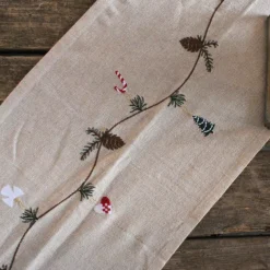 Julebordløber m Broderi (30x180cm)