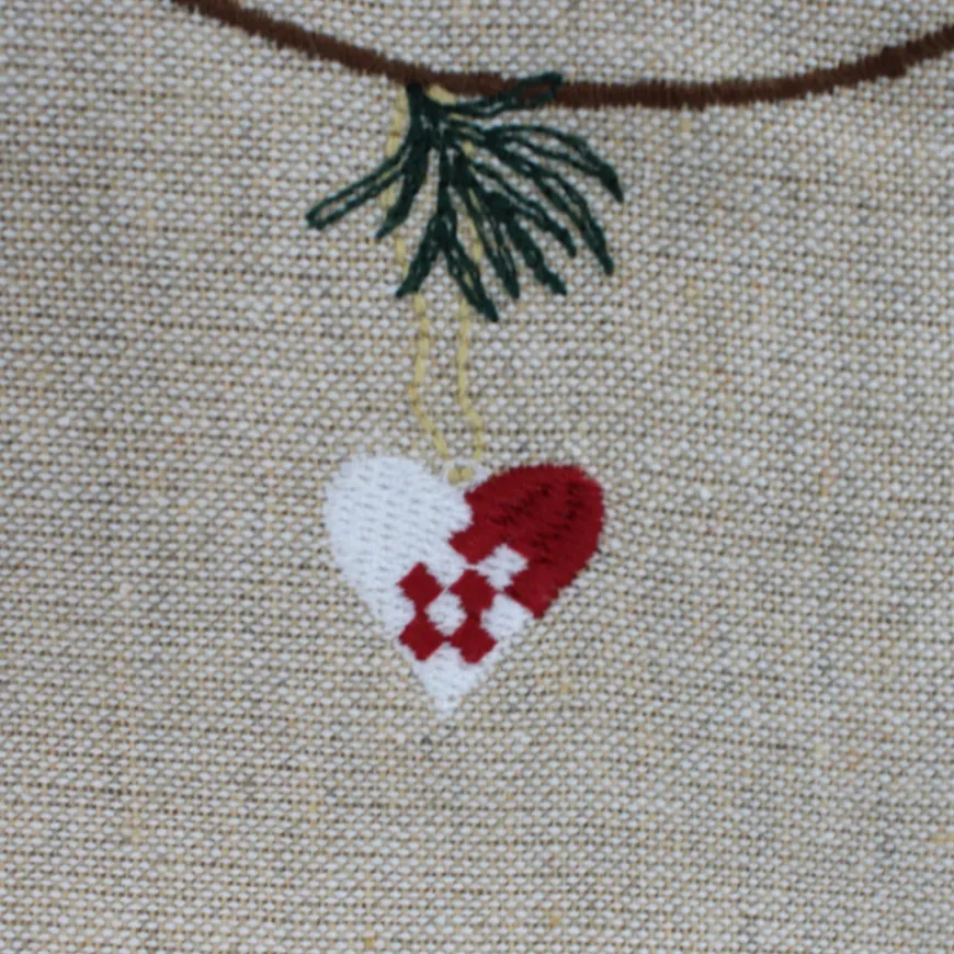 Juledug m Broderi (140x270cm)