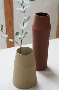 Knapstrup - Clay Vase Warm Sand (18cm)
