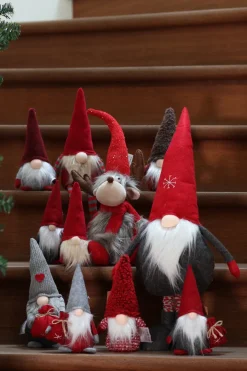 Nisse m Rød Hue CAFER (12x9x22cm)