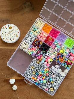 Perler i æske m/25 rum