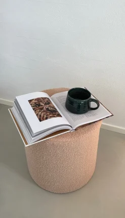 Puf. (Ø36xH:39cm). Cream