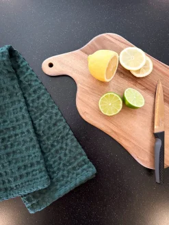 Skærebræt m. Jutestrop ( Ø39x24x1,8cm).