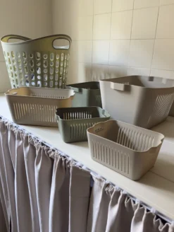 Vasketøjskurv plast i Beige MARTIN (Ø39x40 cm)