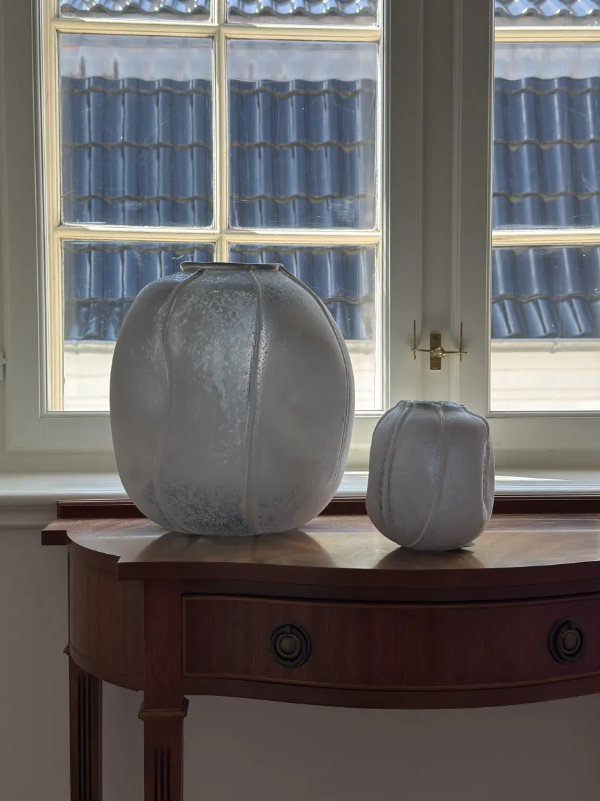 Villa Collection - Sigt Vase Smoked Pearl (13cm)